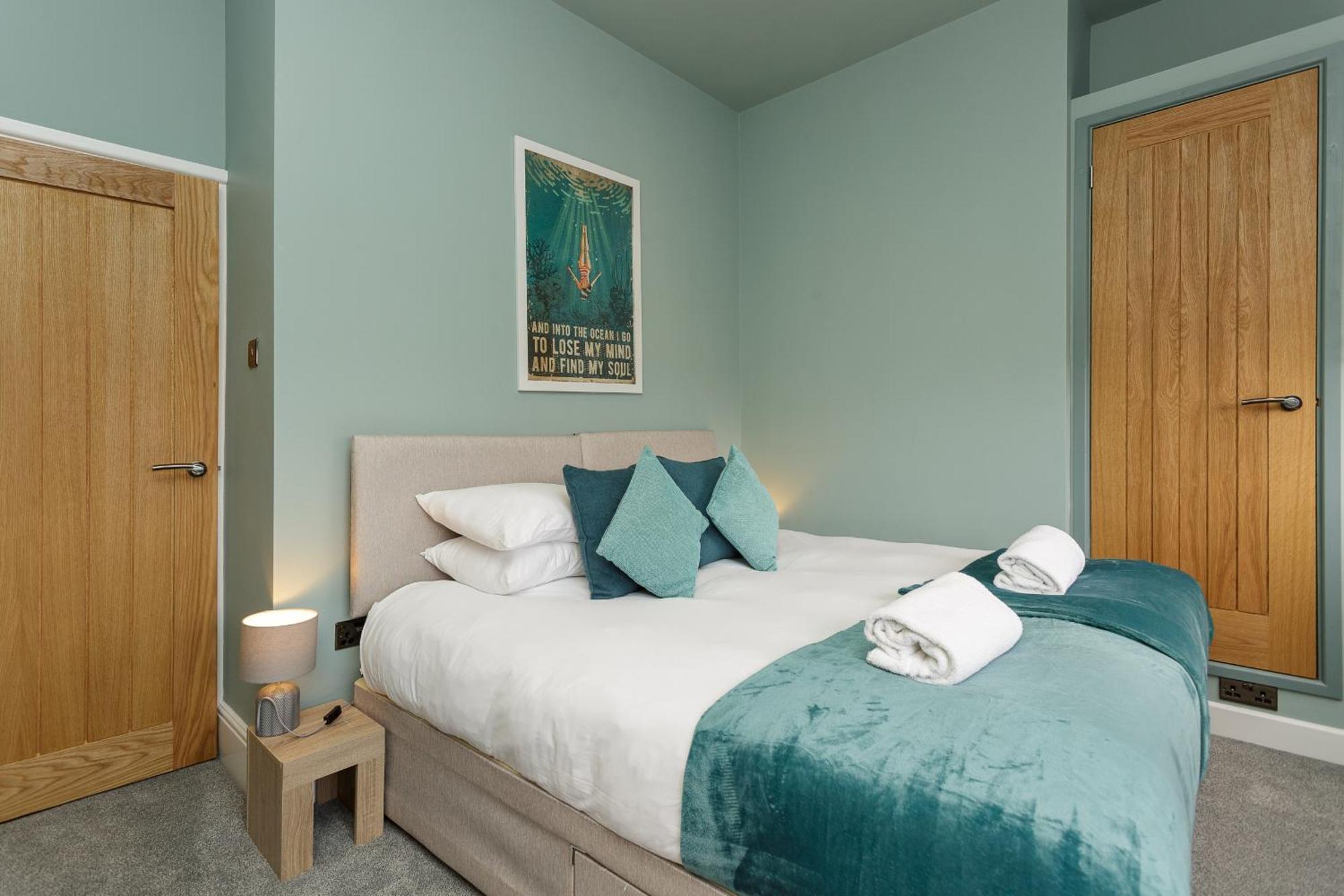 Stopover At Seabird Apartments Central Southsea Portsmouth Room photo